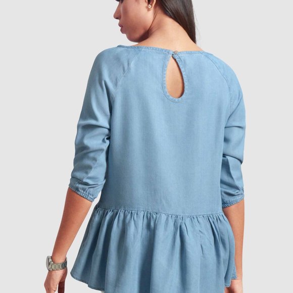 OLGYN Women’s Three Quarter Flare Sleeve Black Top - Picture 2 of 4